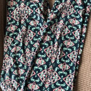One size lularoe leggings